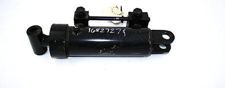 JLG ­-­ 1682727S ­-­ CYL AXLE LOCKOUT