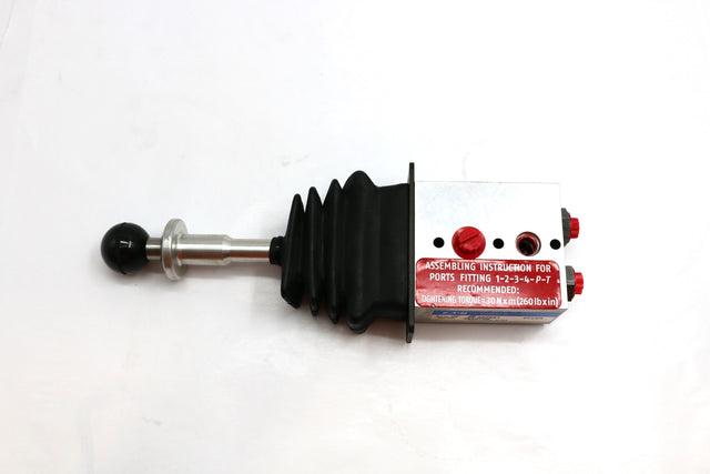 JLG ­-­ 4640748 ­-­ VALVE CONTROL LIFT TELE SWING