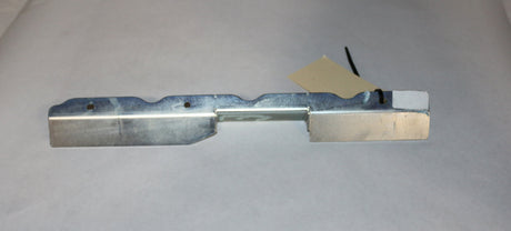 JLG ­-­ 70025204 ­-­ HEAT SHIELD