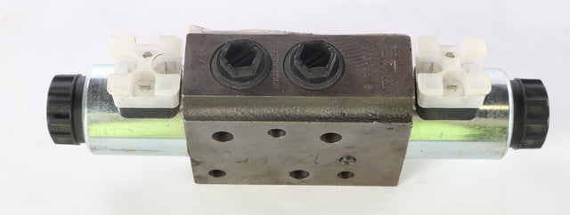 WIRTGEN ­-­ 126850 ­-­ DIRECTIONAL VALVE