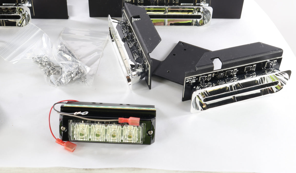 JLG ­-­ 70050087 ­-­ KIT LIGHT REPAIR
