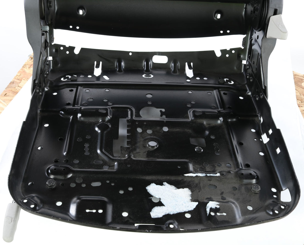 GRAMMER ­-­ 140608 ­-­ SEAT FRAME ASSEMBLY