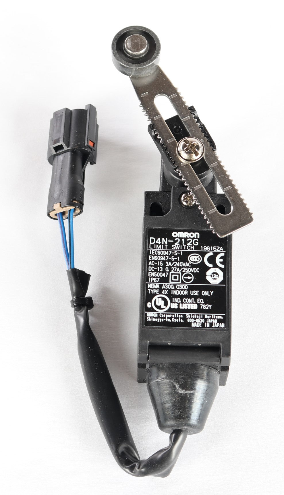 OMRON ­-­ D4N-212G ­-­ LIMIT SWITCH