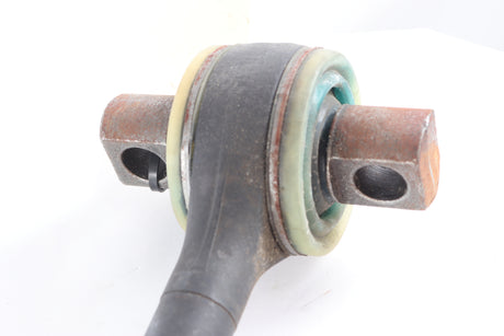 MACK ­-­ 25043783 ­-­ TORQUE ROD ASM