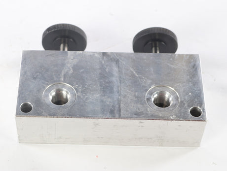 BANDIT ­-­ 900-3944-18 ­-­ dual flow control w/sae #6 por