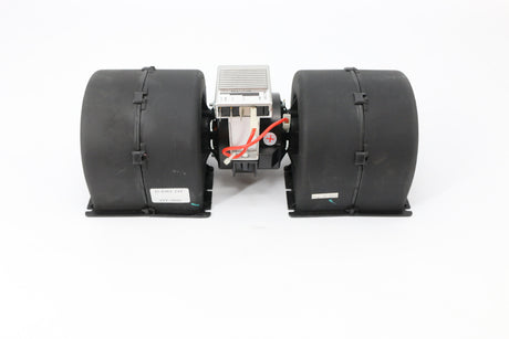 BOBCAT ­-­ 7028466 ­-­ MOTOR - HEATER CAB