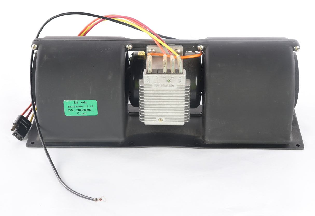 DCM MANUFACTURING  ­-­ TB0000002 ­-­ 24V DOUBLE BLOWER AIR CONDITIONER ASSEMBLY