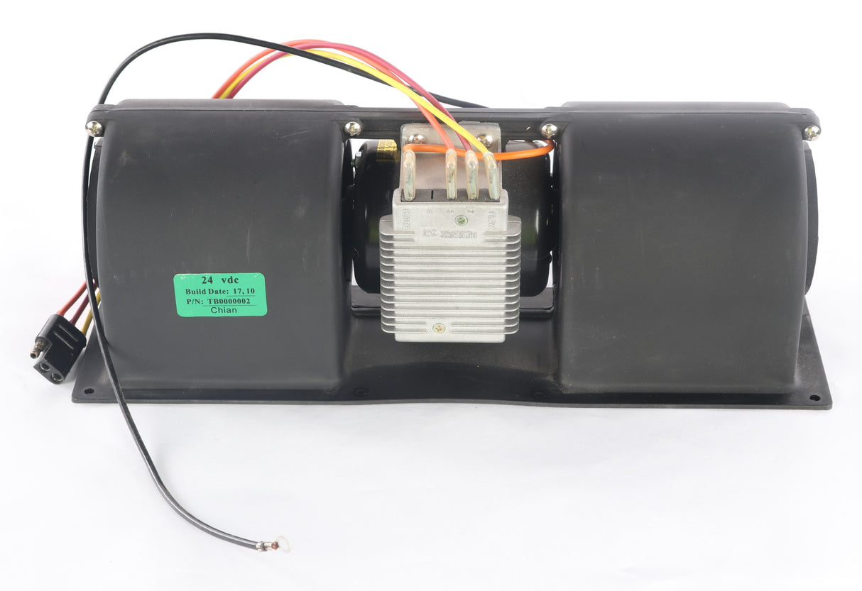 BADGER TRUCK REFRIGERATION ­-­ BT3-0212-4 ­-­ 24V DOUBLE BLOWER AIR CONDITIONER ASSEMBLY