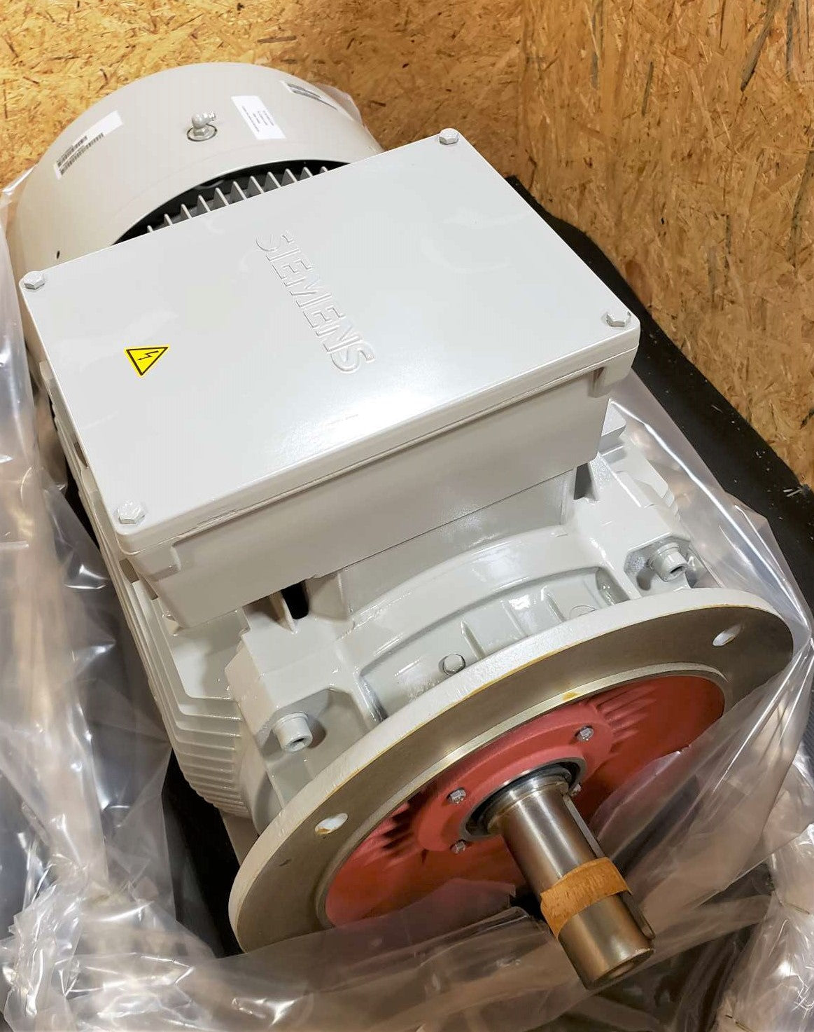 SIEMENS ­-­ 1LA52062AA96-ZT04 ­-­ ELECTRIC MOTOR 30KW 480V 60HZ