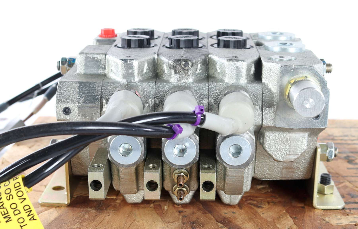 MORBARK ­-­ 26665-342 ­-­ HYDRAULIC CONTROL VALVE 3500psi