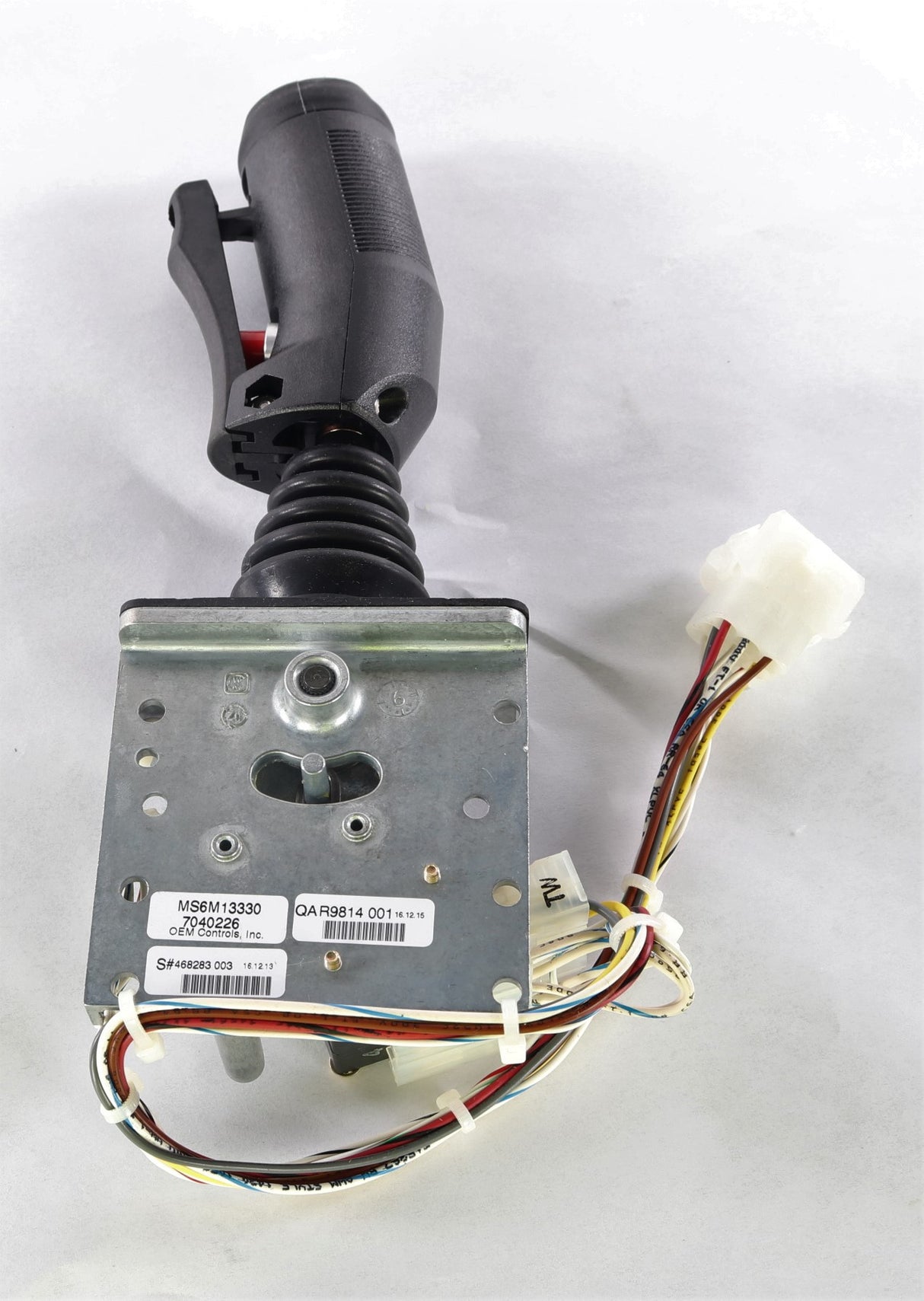 OEM CONTROLS ­-­ MS6M13330 ­-­ REMAN CONTROLLER JOYSTICK