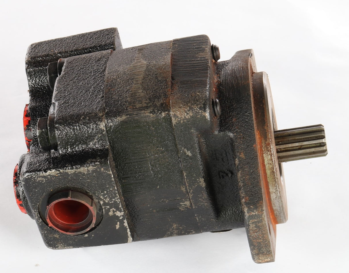 BANDIT ­-­ 900-3959-11 ­-­ HYDRAULIC GEAR PUMP CW