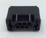 AMP INC  ­-­ 1-967616-1 ­-­ CONNECTOR HOUSING 6 POSITION