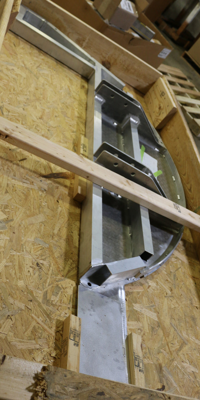 MANITOWOC GROVE ­-­ 810302572 ­-­ PLATFORM