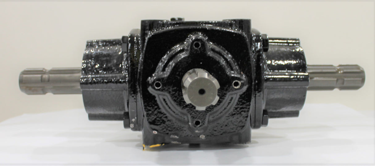 BUSH HOG ­-­ 70833 ­-­ GEARBOX