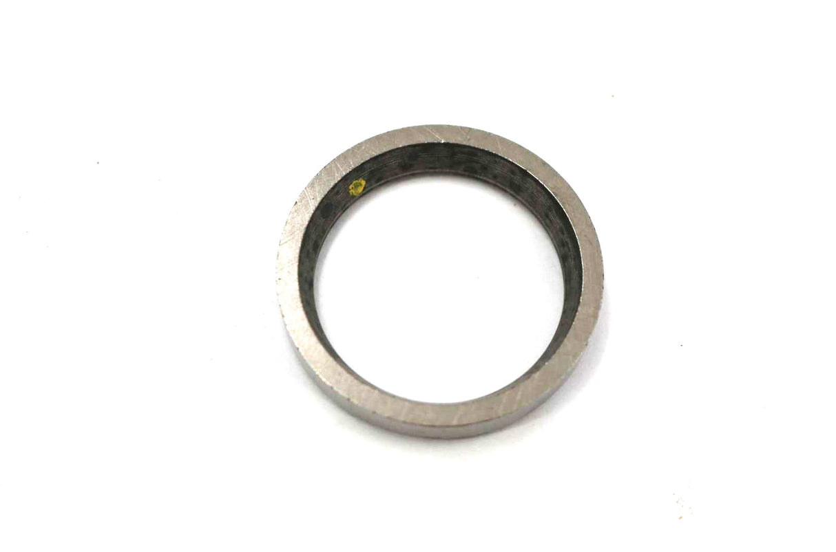BOBCAT ­-­ 6666481 ­-­ VALVE SEAT