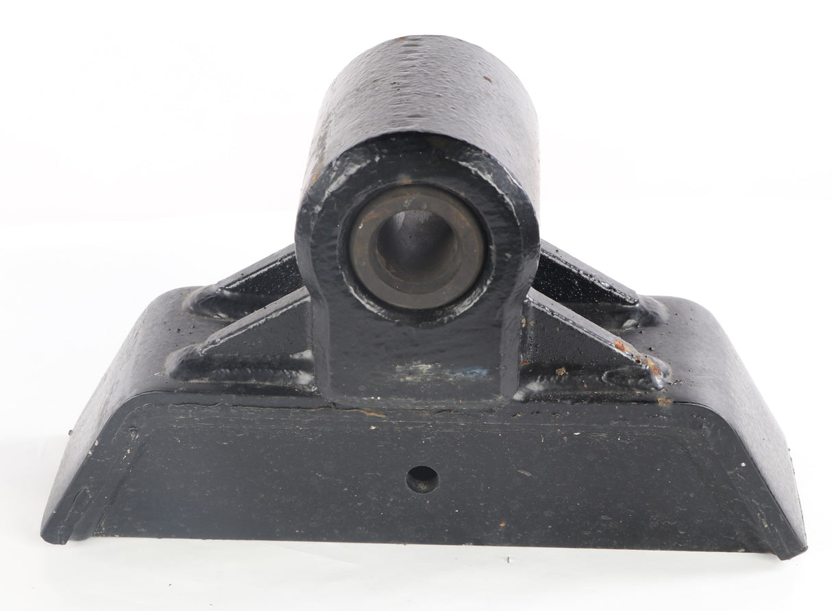 HOLAND FIFTH WHEEL ­-­ XA-03573-1-P ­-­ CAP S/A BRACKET  BLACK WITHOUT BUSHING