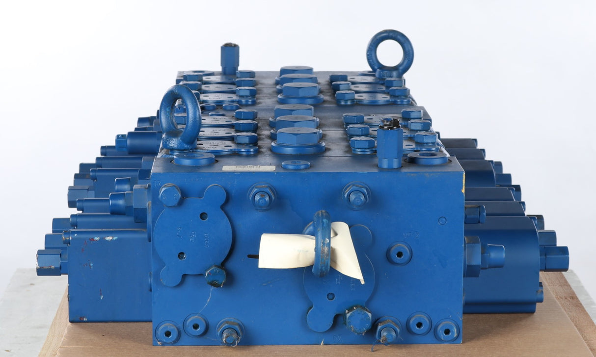 REXROTH ­-­ R901126459 ­-­ HYDRAULIC VALVE - MULTI-PORT