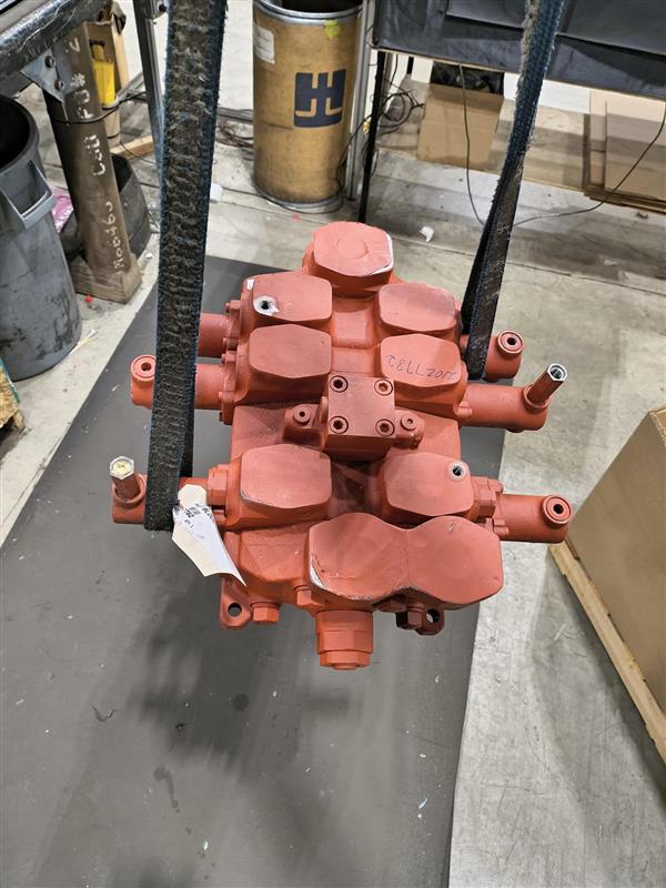 SANY ­-­ 21027782 ­-­ HYDRAULIC CONTROL VALVE