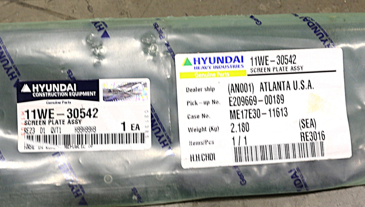 HYUNDAI ­-­ 11WE-30542 ­-­ PLATE ASM-SCREEN