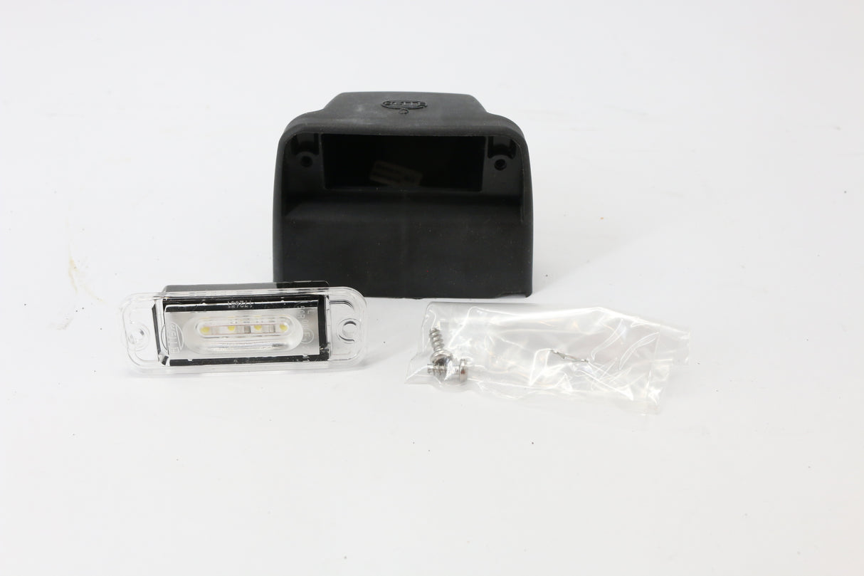 HYUNDAI ­-­ 21WD-10160 ­-­ LAMP-NUMBER PLATE