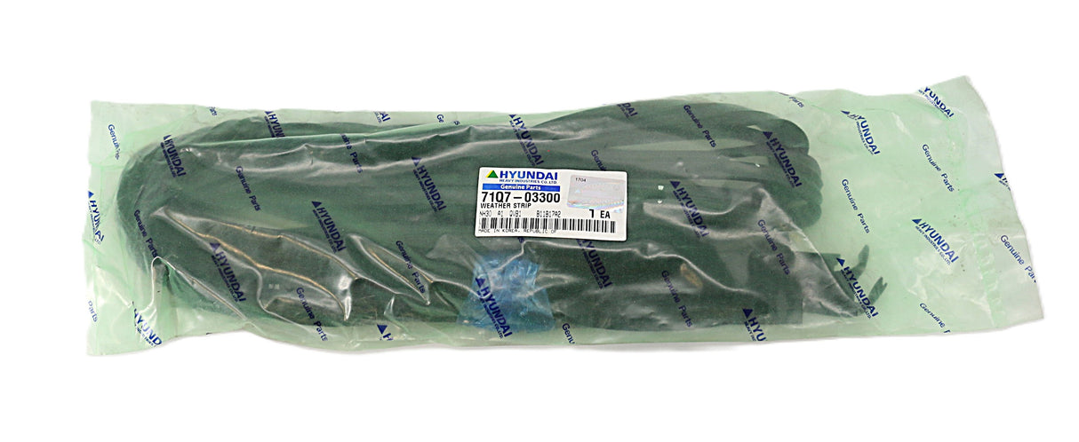HYUNDAI ­-­ 71Q7-03300 ­-­ STRIP-WEATHER