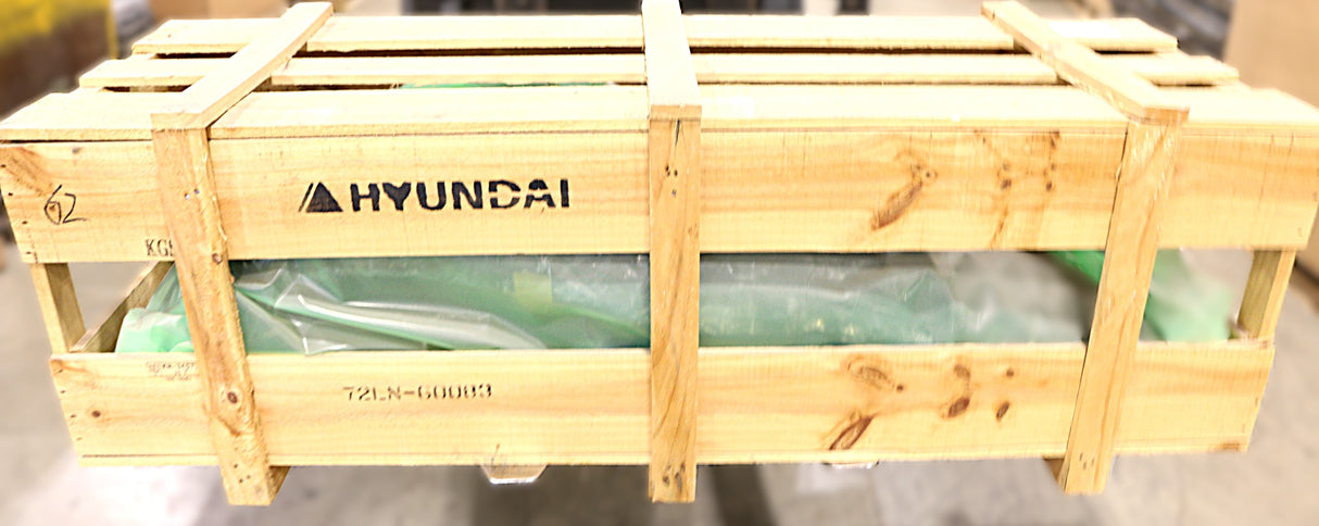 HYUNDAI ­-­ 72LN-60083 ­-­ FENDER ASM-RR RH