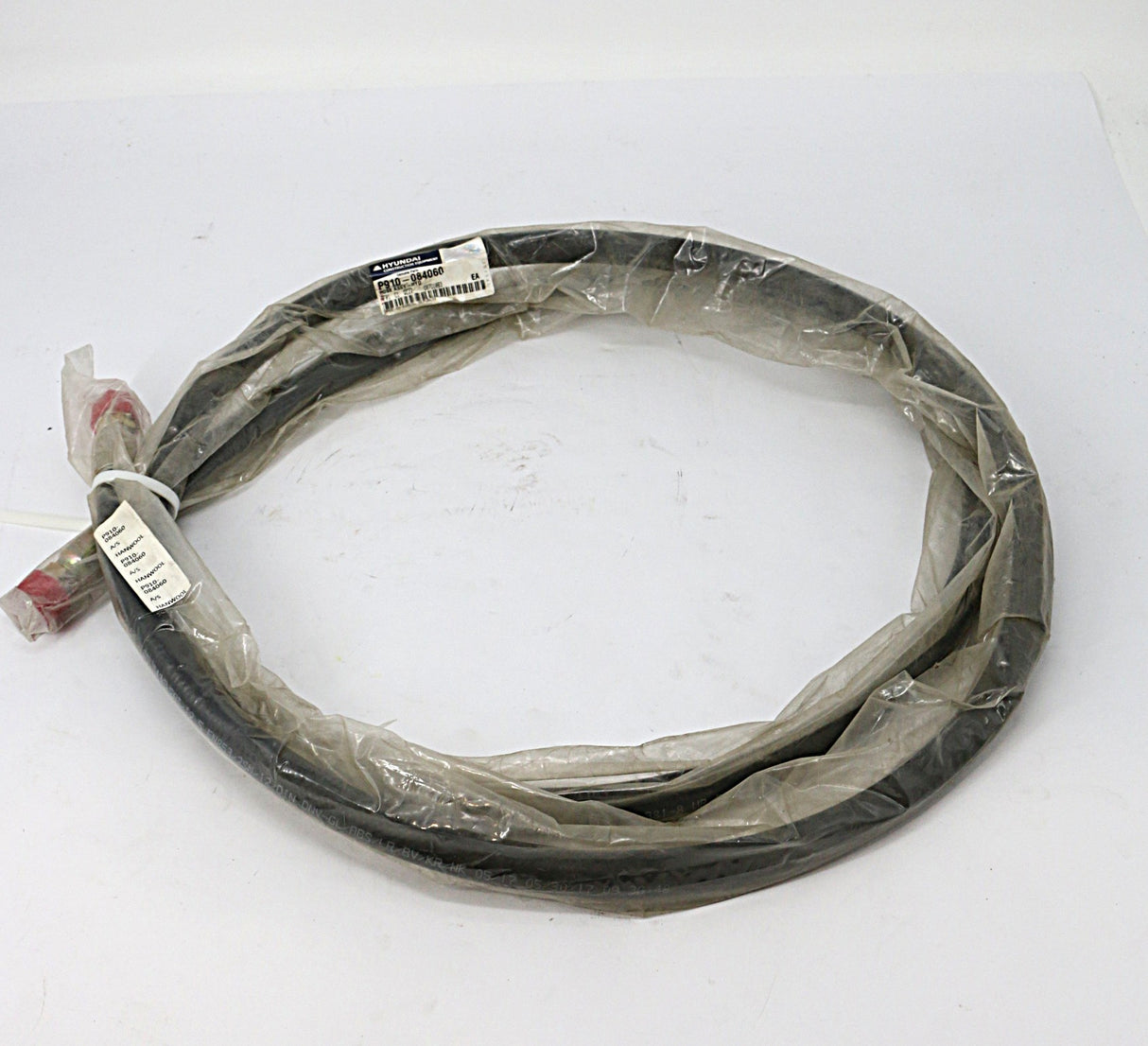 HYUNDAI ­-­ P910-084060 ­-­ HOSE ASM-ORFS&THD