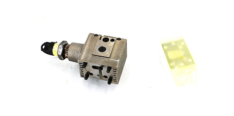 HYUNDAI ­-­ ZGBR-01623 ­-­ CONTROL UNIT-OILPUMP