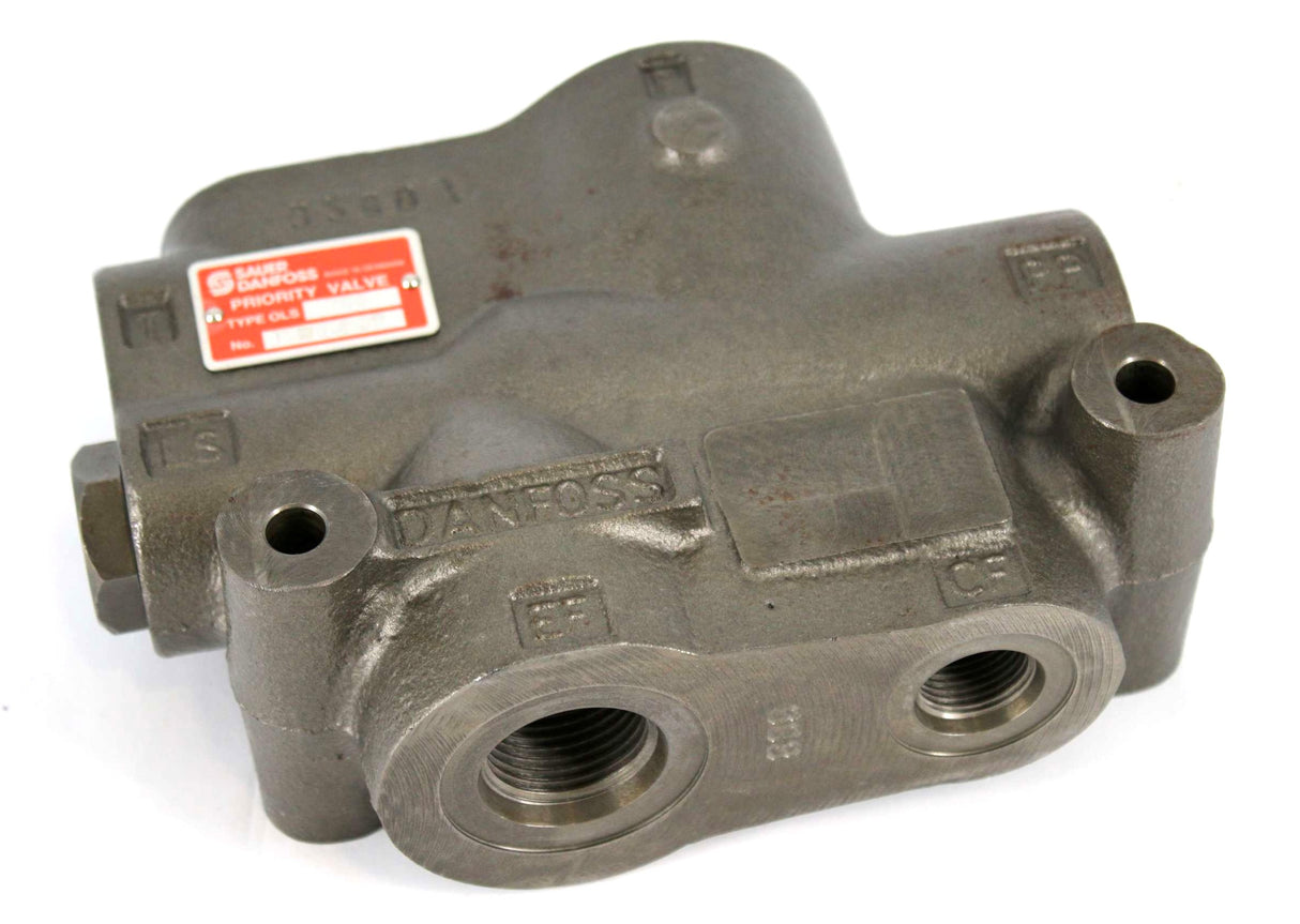 HYUNDAI ­-­ F14600210 ­-­ VALVE-PRIORITY