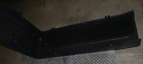 DOOSAN ­-­ 110517-01100 ­-­ COVER SIDE LH