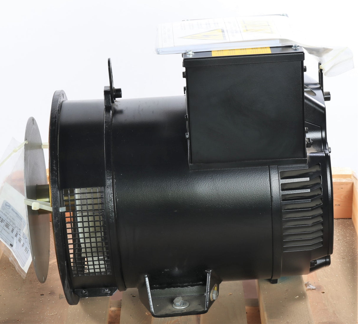 MARELLI MOTORI  ­-­ MXB1812LL300M0 ­-­ ALTERNATOR 22.9/26/28.7kVA 400/208/480V 50/60Hz