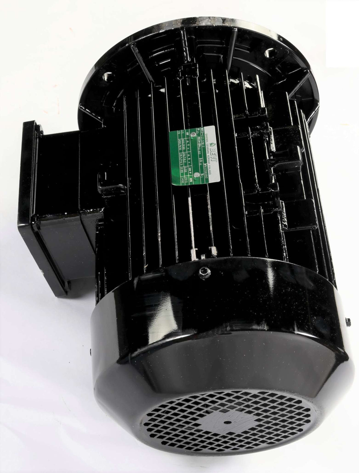 IWS ­-­ FC132M-2-15/18KW ­-­ BEVI ELECTRIC MOTOR 5/18kW 400/690//480/830V 50/60