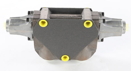 BOBCAT ­-­ 7029376 ­-­ SECTION VALVE