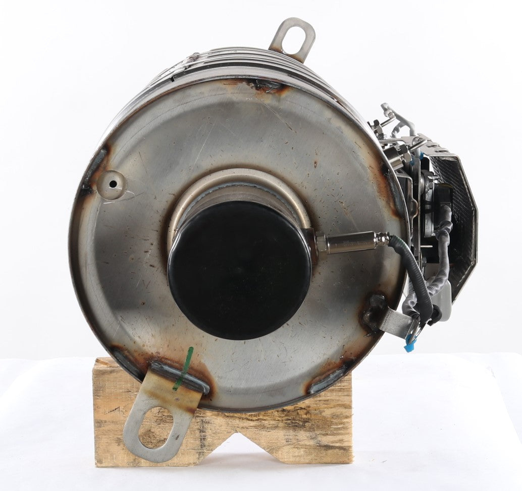 AUTOCAR ­-­ A2300072-001 ­-­ SELECTIVE CATALYTIC REDUCTION UNIT HORIZ. ISB/L