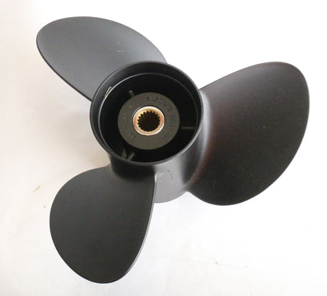 VOLVO PENTA ­-­ 3817468 ­-­ 145x19 RH Aluminium 3-blade propeller