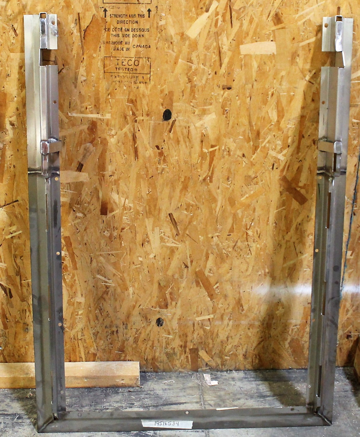 PREVOST ­-­ 19516534 ­-­ TRIM WELDMENT