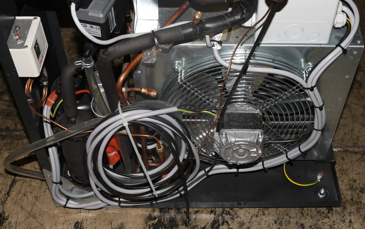 ATLAS COPCO ­-­ 2200903723 ­-­ E8/9V 115/60 2200985423 SPARE KIT