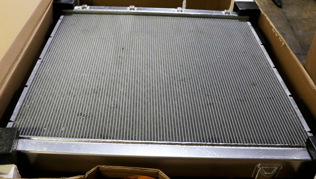 MACK ­-­ 1000-RAD11738 ­-­ RADIATOR