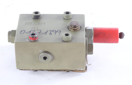 MANITOWOC GROVE ­-­ 01371399 ­-­ SAFETY VALVE