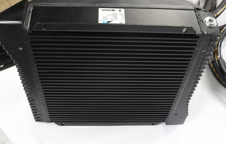 MANITOWOC GROVE ­-­ 03090746 ­-­ ADDITIONAL OIL COOLER