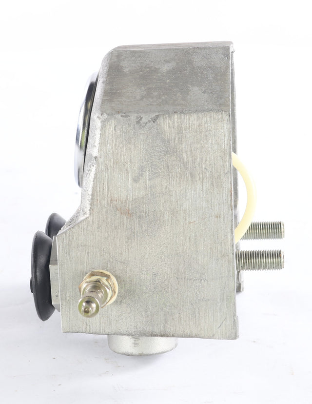 MANITOWOC GROVE ­-­ 7926990530 ­-­ INFLATOR V|V
