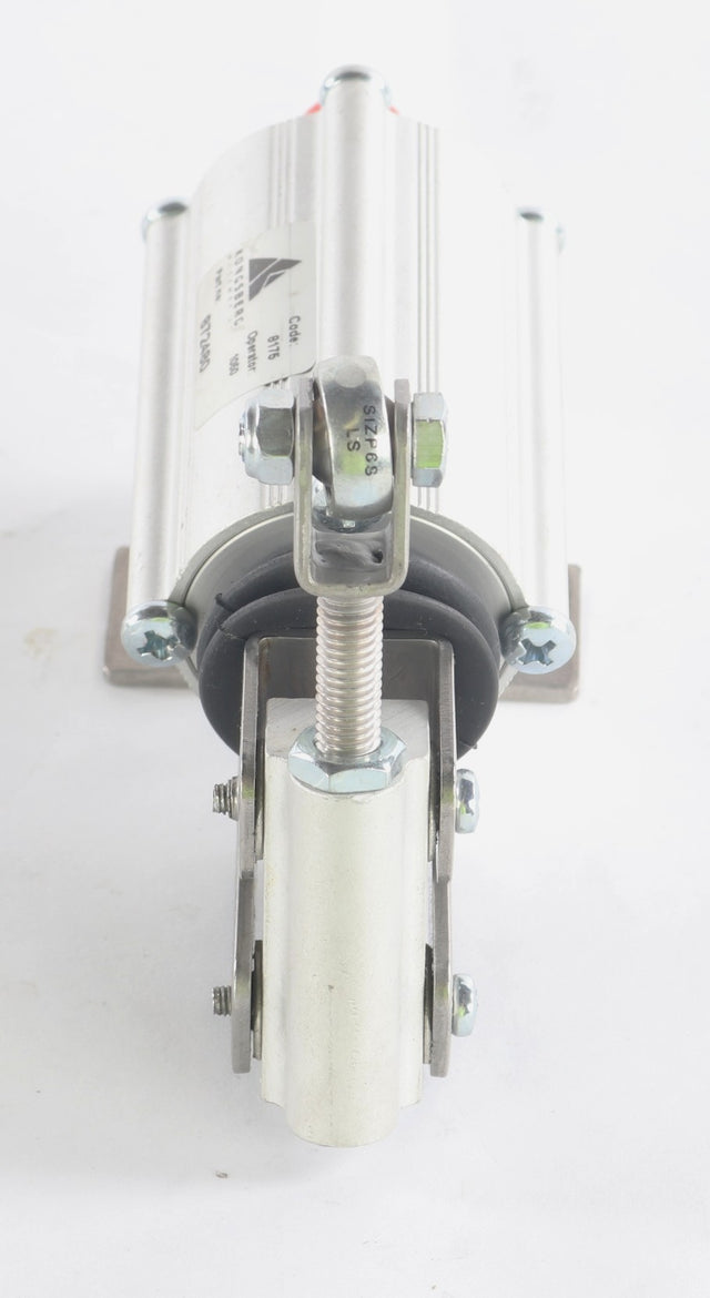 MANITOWOC GROVE ­-­ 8358177 ­-­ SLAVE CYLINDER