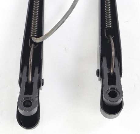 MANITOWOC GROVE ­-­ 8790392 ­-­ WIPER ARM