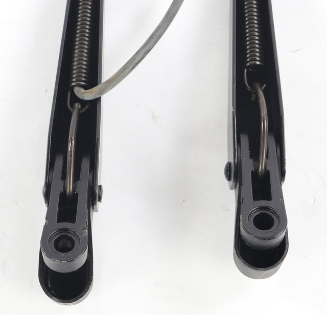MANITOWOC GROVE ­-­ 8790392 ­-­ WIPER ARM
