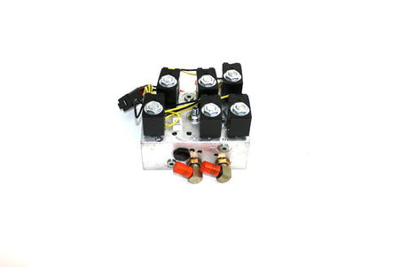 BOBCAT ­-­ 102928601CC ­-­ HYDRAULIC CONTROL VALVE ASM.