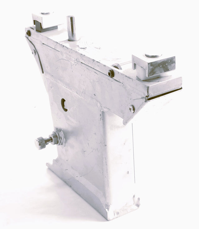 PREVOST ­-­ 865121 ­-­ PEDESTAL ASM LH TRACK