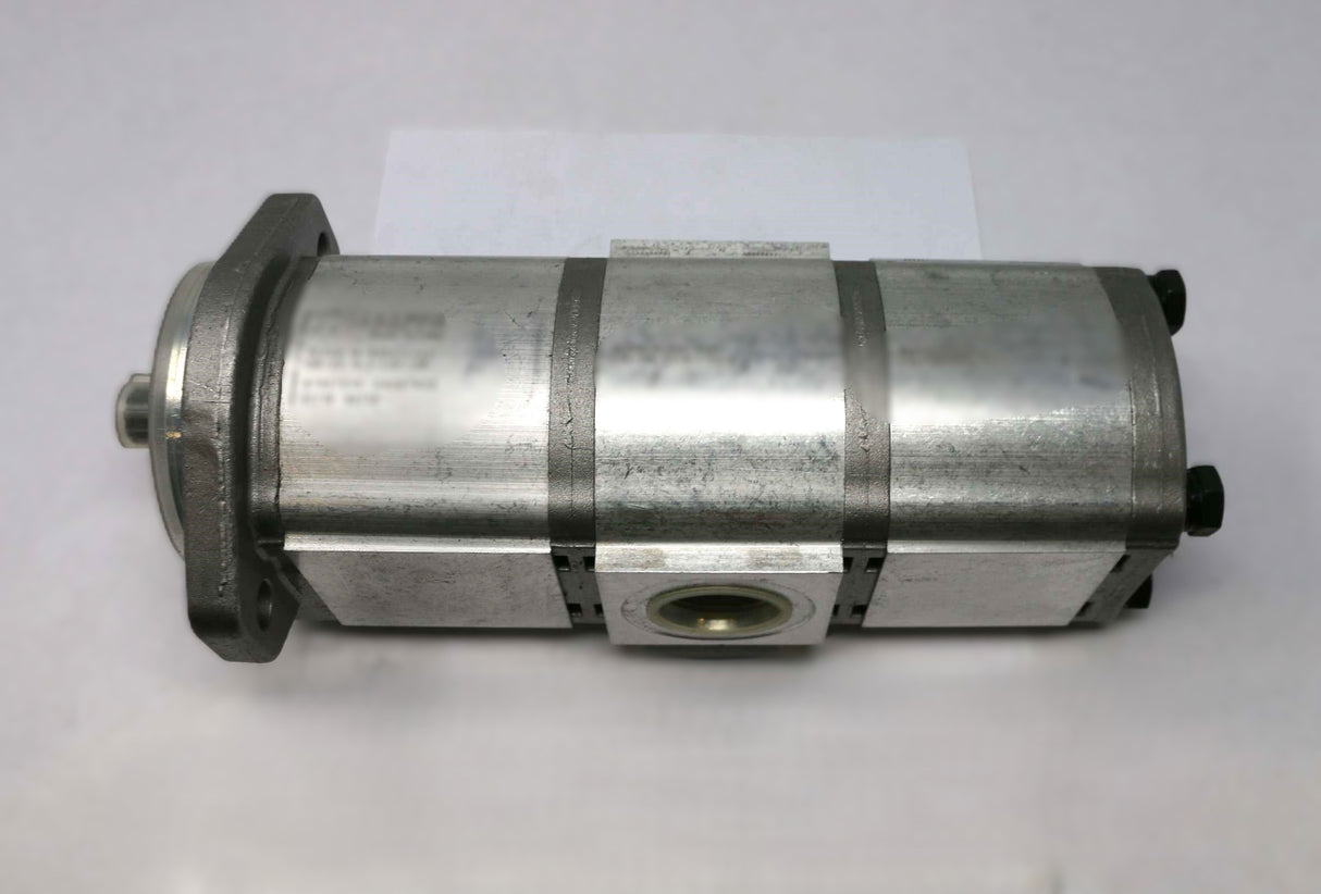 SCHWARZE ­-­ 60750 ­-­ POLARIS 20 SERIES TRIPLE GEAR PUMP