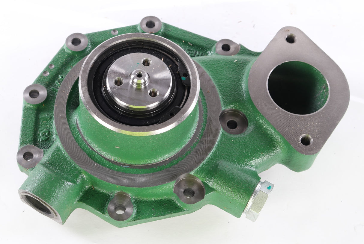 JOHN DEERE    ­-­ RE546917 ­-­ WATER PUMP