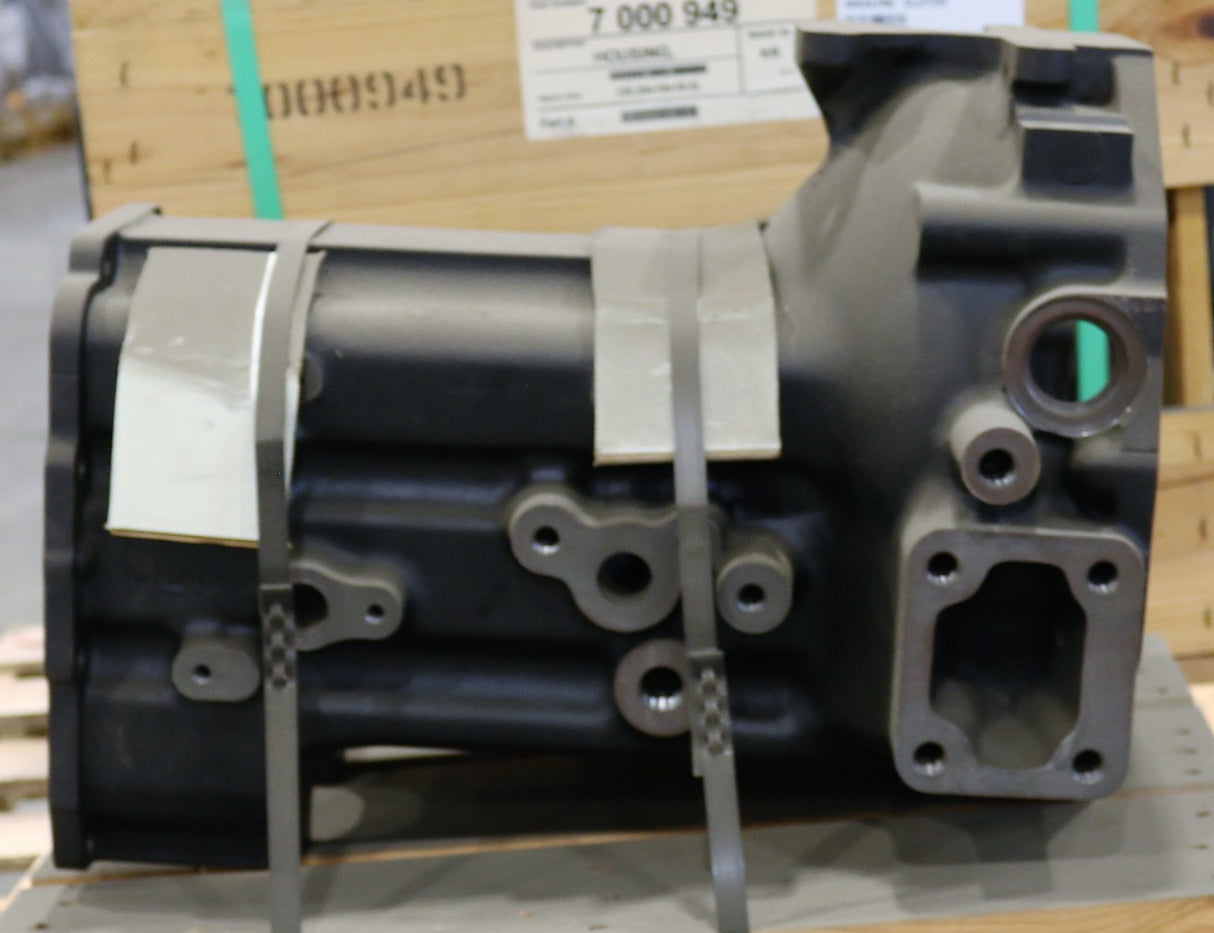 BOBCAT ­-­ 7000949 ­-­ HOUSING CLUTCH